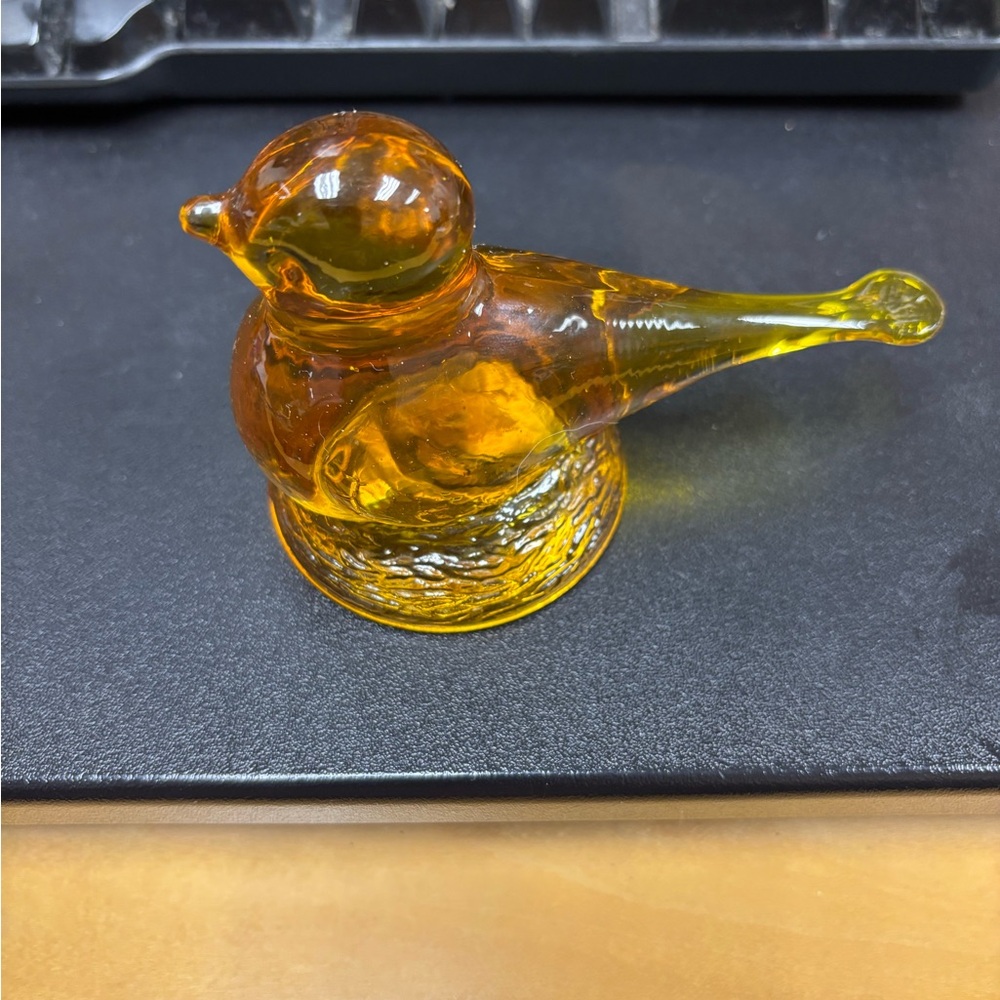 Charming Amber Glass Bird Figurine